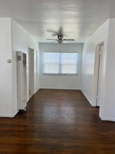 228 S H St, Unit D in Lompoc, CA - Building Photo - Building Photo