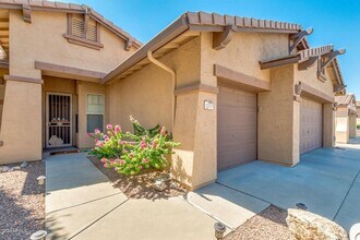 10247 E Superstition Range Rd in Gold Canyon, AZ - Building Photo - Building Photo