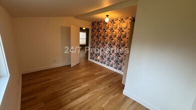 3223 NE 73rd Ave. in Portland, OR - Building Photo - Building Photo