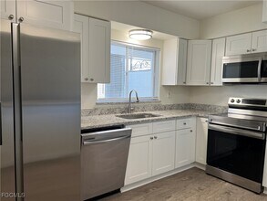 1721 SE 46th Ln in Cape Coral, FL - Building Photo - Building Photo