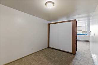 5625 15th Ave NE, Unit 106 in Seattle, WA - Foto de edificio - Building Photo