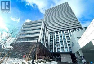 5858 Yonge St in Toronto, ON - Building Photo