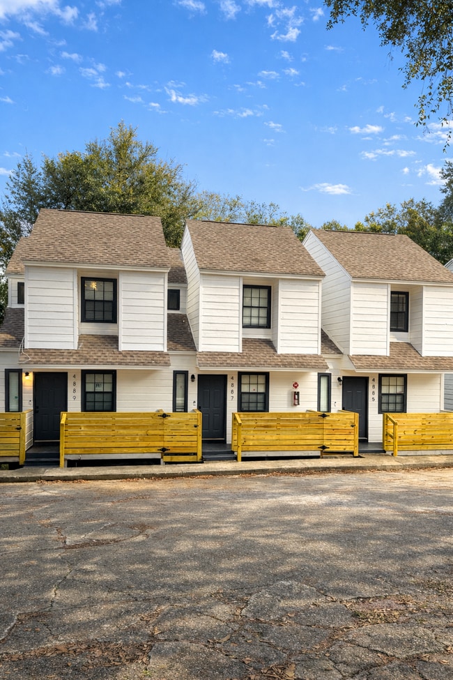 property at 4889 Old Bainbridge Rd