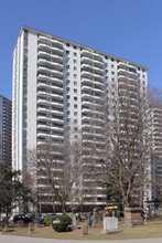 Wellesley Parliament Square in Toronto, ON - Building Photo - Building Photo