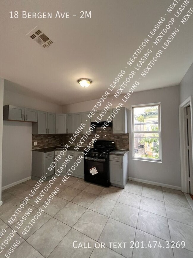 18 Bergen Ave