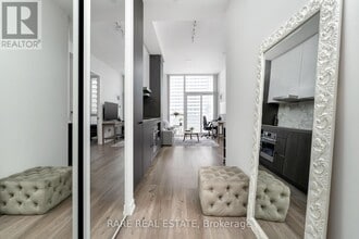 28 Interchange Wy in Vaughan, ON - Building Photo - Building Photo