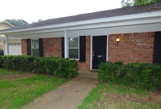 224 Mobile Dr in Tyler, TX - Building Photo - Building Photo