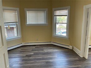 497 Elmwood Ave in Providence, RI - Building Photo - Building Photo