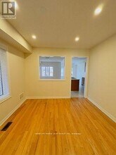 3422 Stoney Crescent in Mississauga, ON - Building Photo - Building Photo