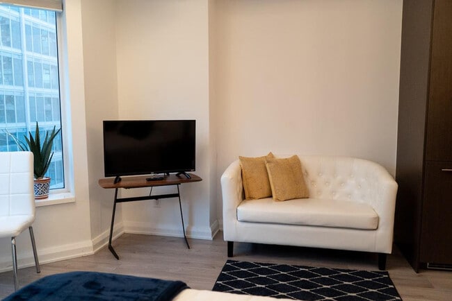 123 Yorkville Ave, Unit SI ID1473321P