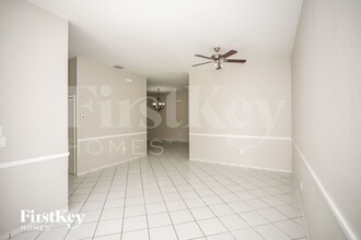 8964 NW 146th Terrace in Miami Lakes, FL - Building Photo - Building Photo