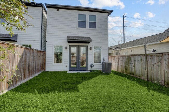 property at 2413 Chapman St