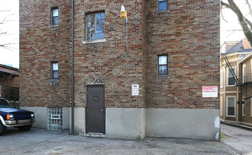 The Flats of Eden Park in Cincinnati, OH - Building Photo - Building Photo