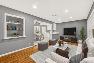 1853 Huge Oaks St in Houston, TX - Foto de edificio - Building Photo