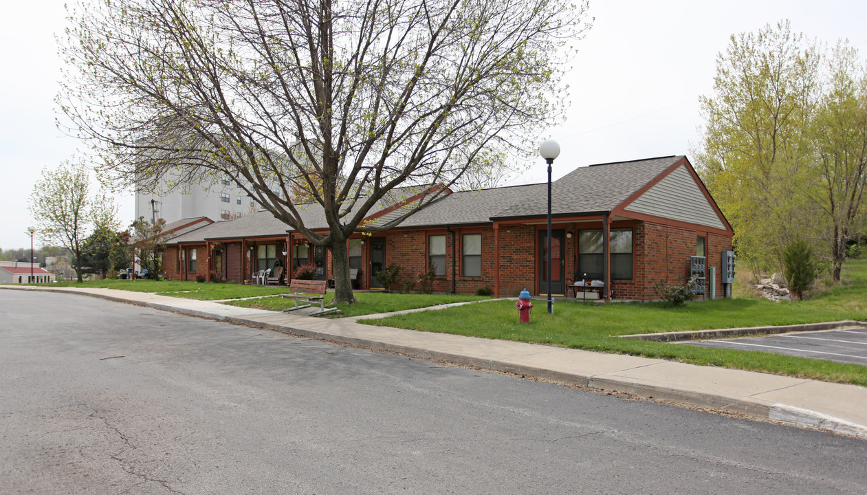 Booth Manor in Kansas City, KS - Foto de edificio