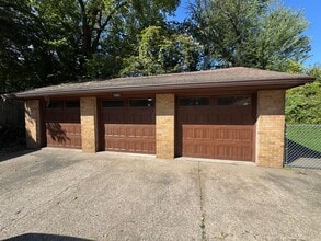 1185 27th St in Moline, IL - Building Photo - Building Photo