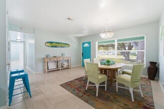 1424 Willow Rd in West Palm Beach, FL - Building Photo - Building Photo