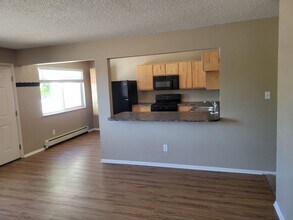 4203 Forrest Hill Rd in Colorado Springs, CO - Building Photo - Building Photo