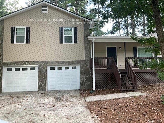 property at 18 Seminole Dr