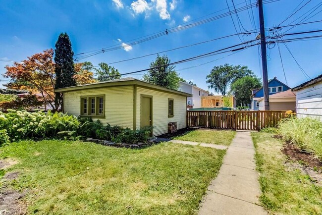 535 S Lombard Ave, Unit 2 in Oak Park, IL - Foto de edificio - Building Photo