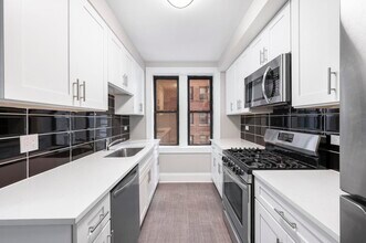 7000 S South Shore Dr in Chicago, IL - Foto de edificio - Building Photo