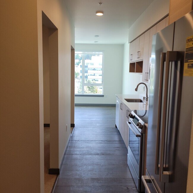11903 NE 128th St-Unit -Unit 510 in Kirkland, WA - Building Photo - Building Photo