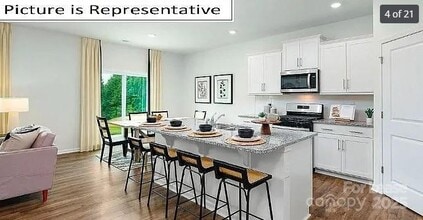 1365 Secrest Cmns Dr in Monroe, NC - Building Photo - Building Photo