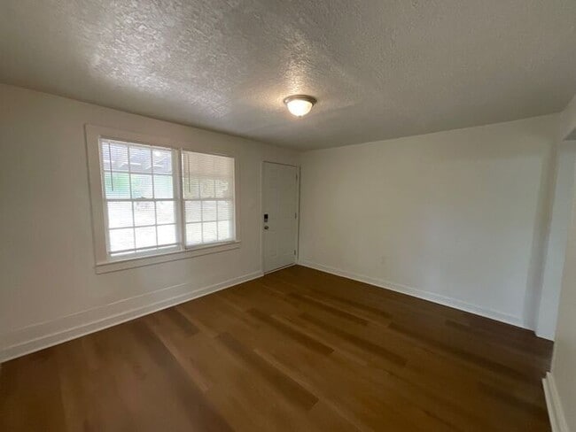 2916 Grand Ave SW in Atlanta, GA - Foto de edificio - Building Photo