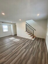 400 Massachusetts Ave-Unit -3 in Arlington, MA - Building Photo - Building Photo