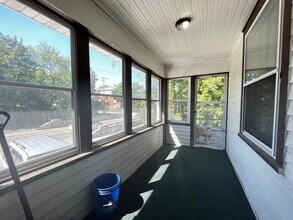 2 N Governor St in Iowa City, IA - Building Photo - Building Photo