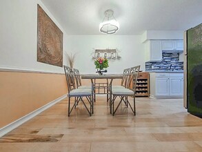 9523 University Ave in Clive, IA - Building Photo - Building Photo