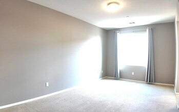 13220 Central Ave in Hawthorne, CA - Building Photo - Building Photo