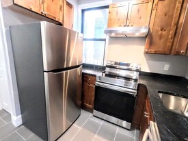 11 E Springfield St, Unit 1 Apartamentos