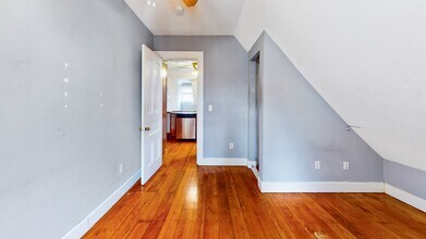 137 Calumet St, Unit 2 in Boston, MA - Building Photo - Building Photo