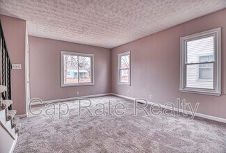 1143 Duxberry Ave in Columbus, OH - Building Photo - Building Photo