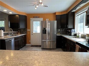 2233 Paris St in Virginia Beach, VA - Building Photo - Building Photo