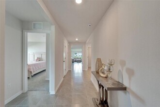 3724 111th St E in Palmetto, FL - Building Photo - Building Photo