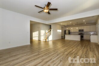 132 Everett Sq in Mcdonough, GA - Building Photo - Building Photo