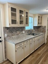 2017 Karen Ave in Austin, TX - Building Photo - Building Photo