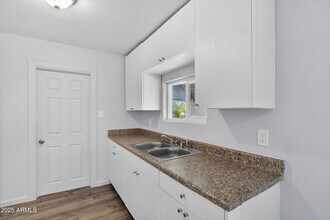 1410 S 24th Ave in Phoenix, AZ - Building Photo - Building Photo