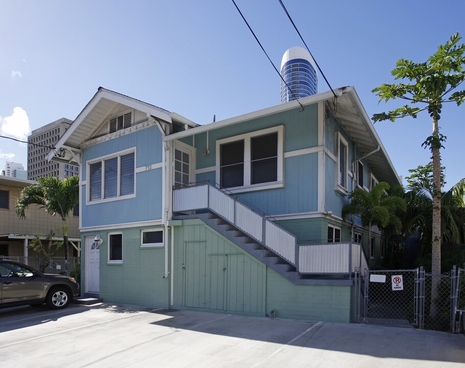 712 Birch St in Honolulu, HI - Foto de edificio