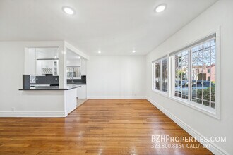 112 S Detroit St in Los Angeles, CA - Building Photo - Building Photo