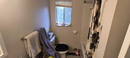 1990 Armensko Ln in Jackson, MI - Building Photo - Building Photo