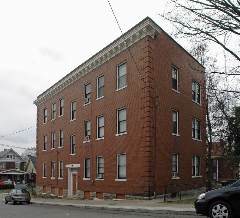 315 Earnshaw Ave in Cincinnati, OH - Building Photo