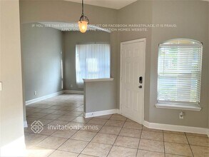 14745 Falling Waters Dr in Jacksonville, FL - Building Photo - Building Photo