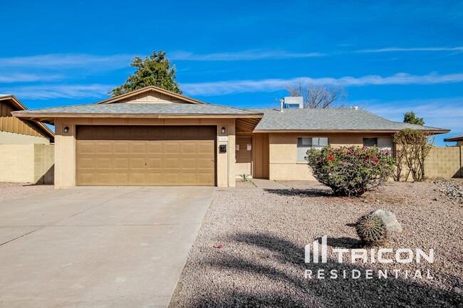 property at 3822 W Mauna Loa Ln