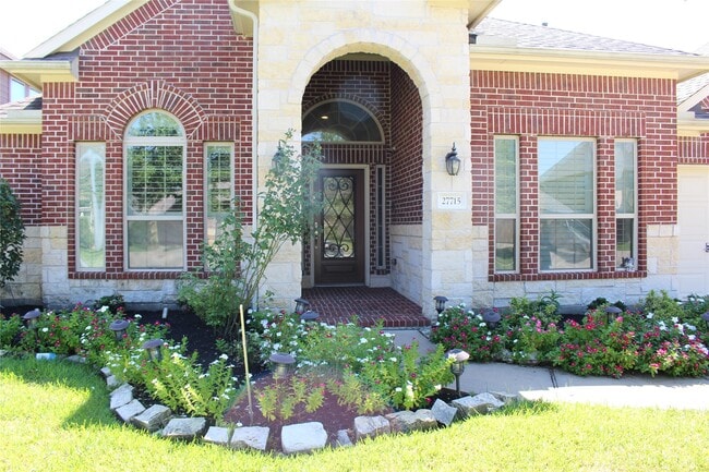 property at 27715 Halls Farms Ln
