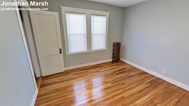 75 Forest Hills St, Unit 03 in Boston, MA - Building Photo - Building Photo