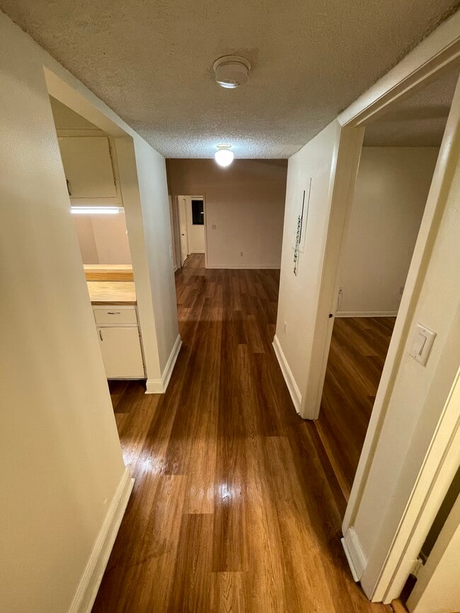 919 NE 199th St, Unit 919 ne 199 street APt 202