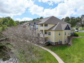 The Villas at Pebble Creek in Hickory, NC - Building Photo - Building Photo